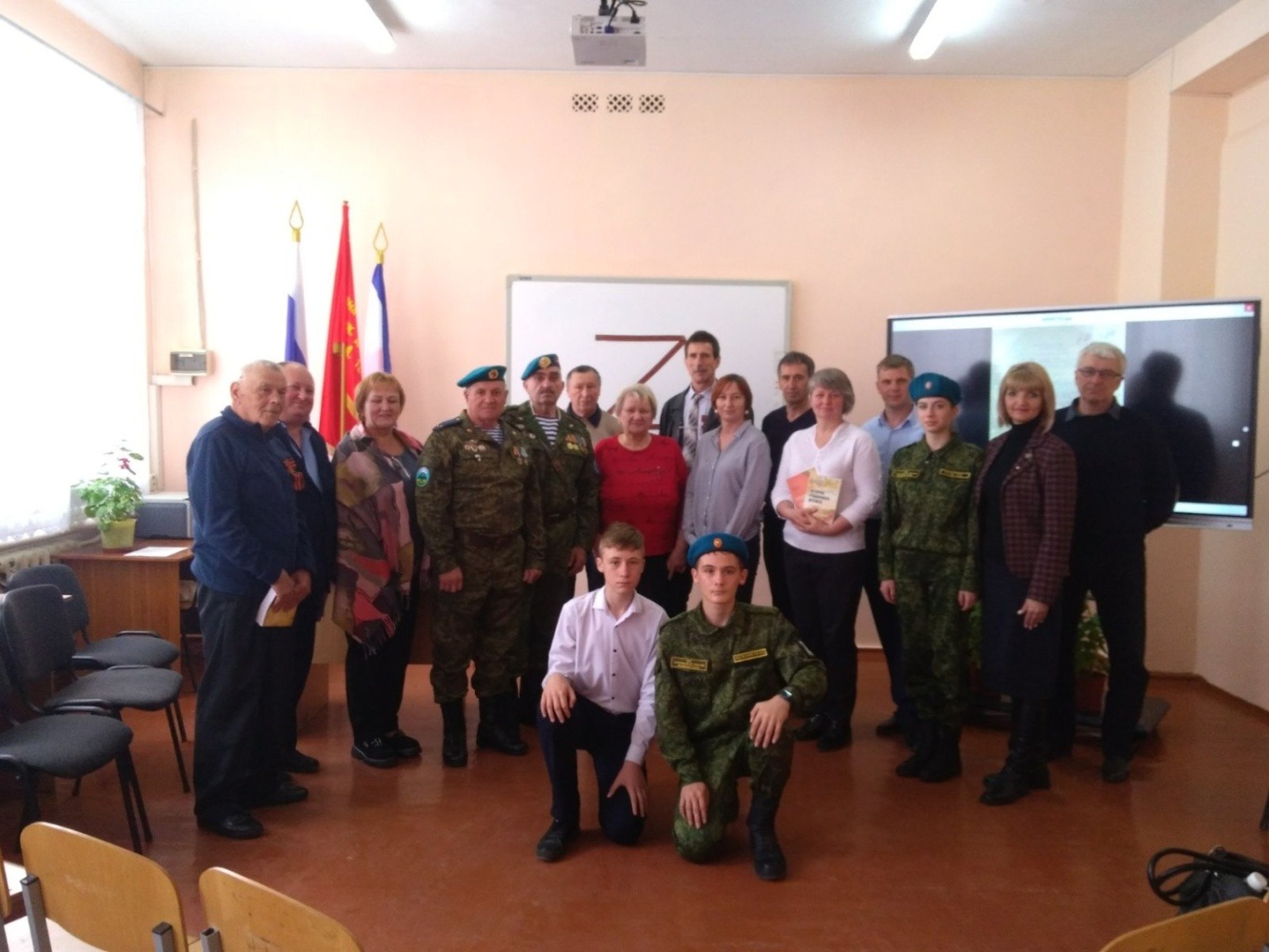 При поддержке Крымского историко-патриотического центра «Истина»  состоялась презентация книг военного историка  С.Н. Ткаченко